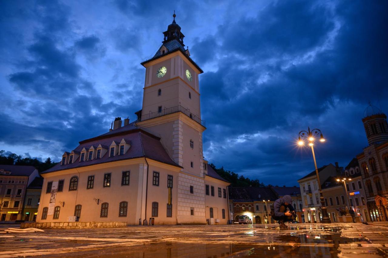 Cosy Center Apartment Brasov Luaran gambar