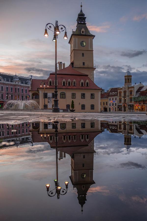 Cosy Center Apartment Brasov Luaran gambar