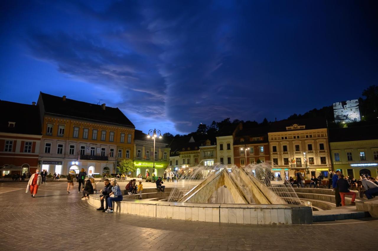 Cosy Center Apartment Brasov Luaran gambar